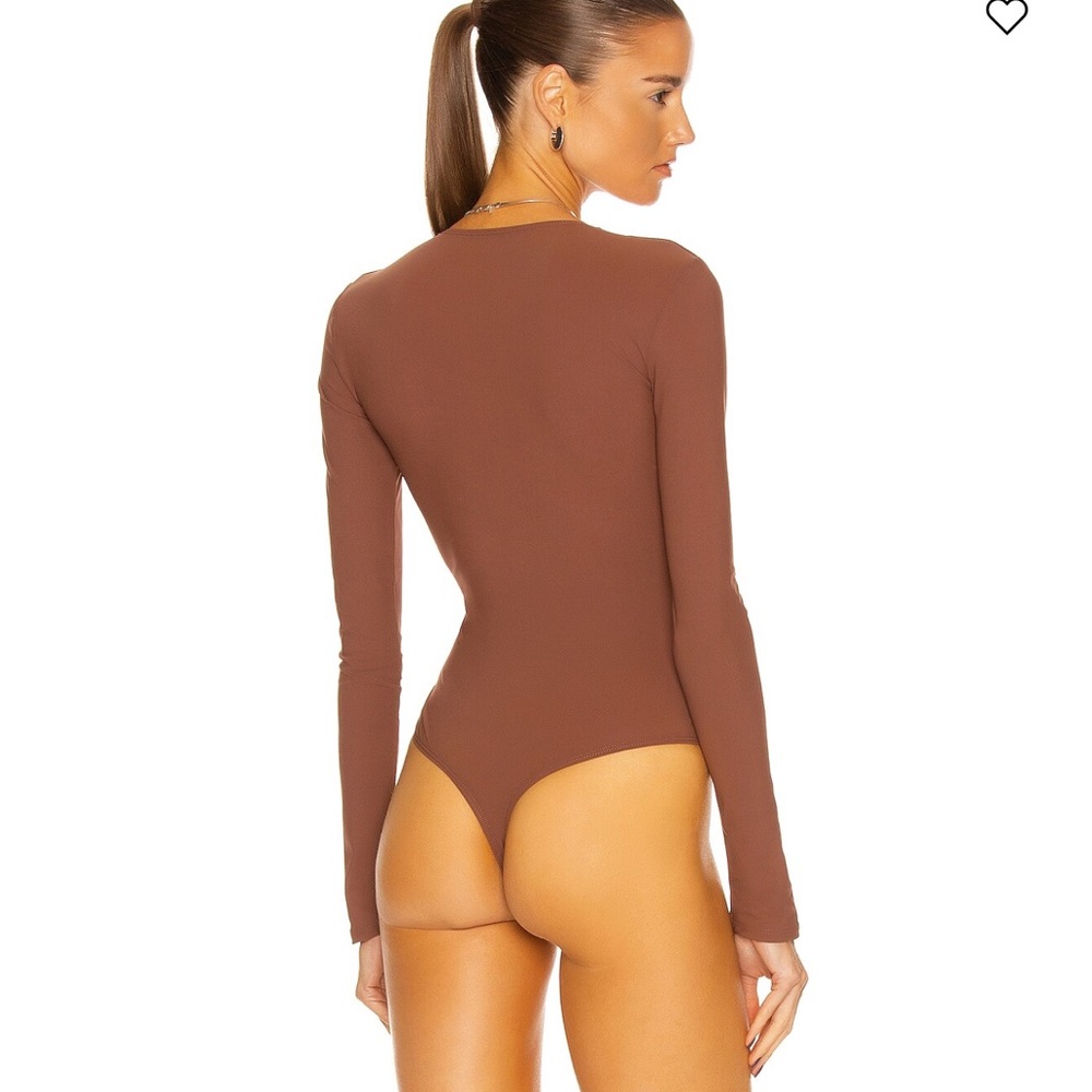 ALIX NYC Brown Long Sleeve Bodysuit - Picture 4 of 15